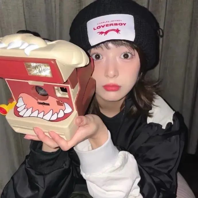 目迷五色